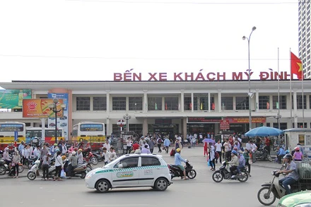 Bến xe Mỹ Đình.