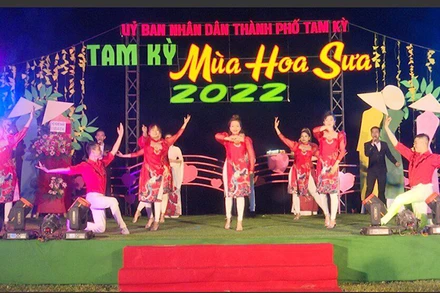 Chương trình nghệ thuật Lễ hội “Tam Kỳ - Mùa hoa sưa năm 2022”.