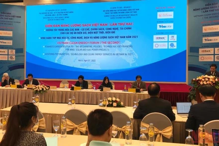 Toàn cảnh diễn đàn.