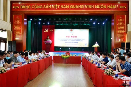 Hội nghị Chiến lược phát triển giáo dục nghề nghiệp giai đoạn 2021-2030, tầm nhìn đến năm 2045 khu vực miền núi phía bắc, tại thành phố Lào Cai, chiều 28/4.