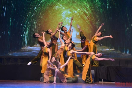 Theo Bộ tiêu chí vừa ban hành, người đang biểu diễn nghệ thuật không cần đeo khẩu trang.