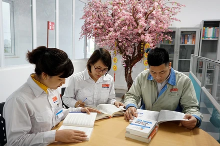 Nâng tầm văn hóa đọc của người lao động