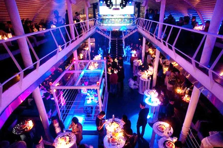 Từ 0 giờ ngày 8/4, các quán bar, karaoke tại Hà Nội được hoạt động trở lại (Ảnh minh hoạ)