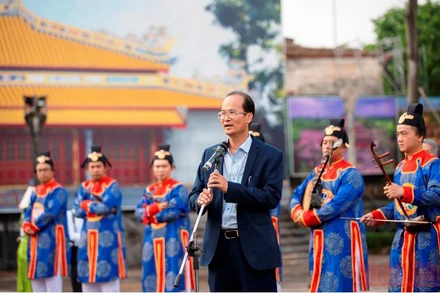 Trung tâm Bảo tồn di tích cố đô Huế tổ chức triển lãm và thuyết trình “Bản Kiều chép tay của Hoàng gia triều Nguyễn”.