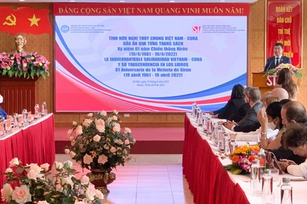 Chủ tịch Hội Hữu nghị Việt Nam-Cuba Vũ Hải Hà phát biểu ý kiến tại sự kiện.