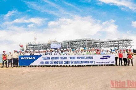 Lễ xuất xưởng 9 mô-đun đầu tiên của dự án Sarawak Methanol tại cảng chuyên dụng của Doosan Vina.