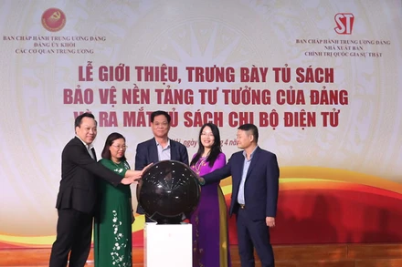 Lễ ra mắt Tủ sách Chi bộ điện tử. 