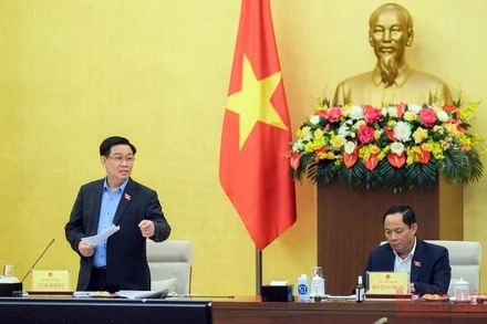 Chủ tịch Quốc hội Vương Đình Huệ phát biểu ý kiến tại cuộc họp. (Ảnh: ĐĂNG ANH)