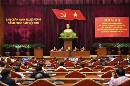 Bộ Chính trị tổ chức Hội nghị toàn quốc về thực hiện Nghị quyết phát triển vùng đồng bằng sông Cửu Long