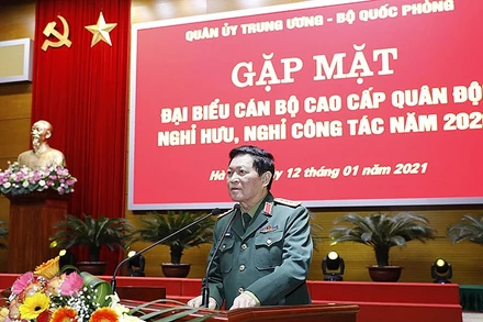 Đại tướng Ngô Xuân Lịch phát biểu ý kiến tại buổi gặp mặt.