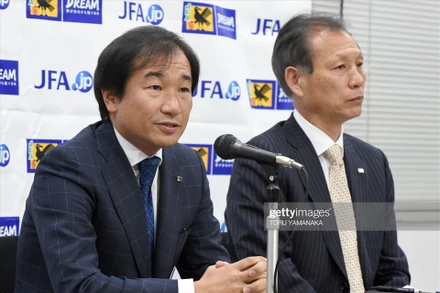 Ông Shimoda Mashiro (trái) đứng đằng sau thành công của các đội tuyển Nhật Bản từ năm 2009-2016. (Ảnh: Getty)