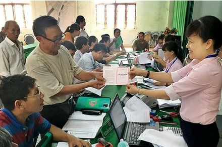 Tiếp tục giải ngân chương trình tín dụng đối với hộ mới thoát nghèo