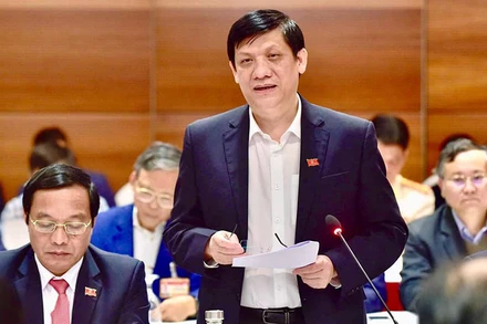 Bộ trưởng Y tế Nguyễn Thanh Long báo cáo thông tin tại cuộc họp chiều 29-1.