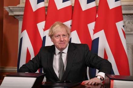 Thủ tướng Anh Johnson sau khi ký thỏa thuận thương mại Brexit với EU tại London, ngày 30-12-2020. (Ảnh: Reuters)