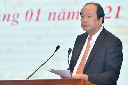 Bộ trưởng, Chủ nhiệm Văn phòng Chính phủ Mai Tiến Dũng phát biểu tại họp báo.