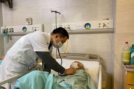 Số người cao tuổi nhập viện cấp cứu vì lạnh tăng 150%