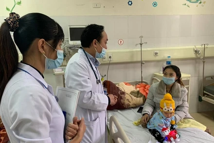 Bệnh nhi mắc bệnh hô hấp nhập viện tăng trong thời tiết giá rét