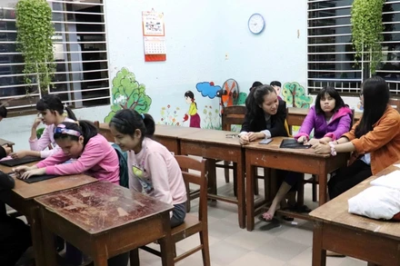 Lớp học diễn ra mỗi tối thứ 2, 3 và thứ 5