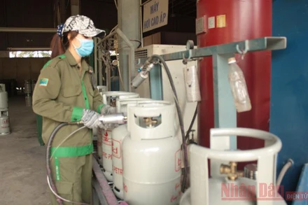 Giá gas bán lẻ tăng giá liên tiếp 7 lần kể từ tháng 7-2020.