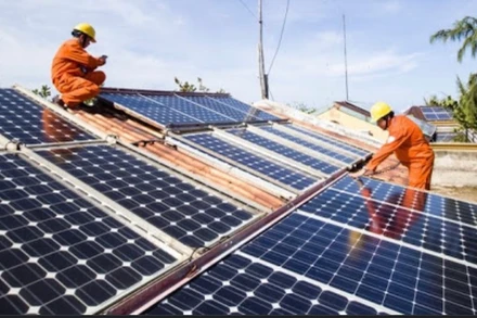 Điện mặt trời mái nhà phát triển bùng nổ, tổng công suất lên tới gần 9.300MWp
