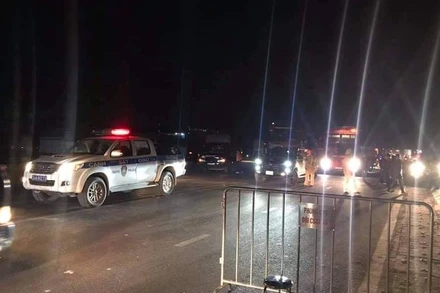 Các phương tiện vận tải hành khách không được vào TP Chí Linh. 