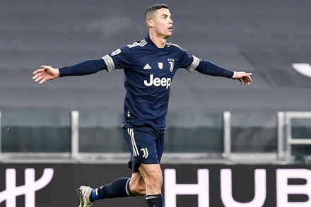 Cristiano Ronaldo san bằng kỷ lục ghi nhiều bàn thắng nhất mọi thời đại với tổng cộng 759 bàn thắng. (Ảnh: Getty Images)