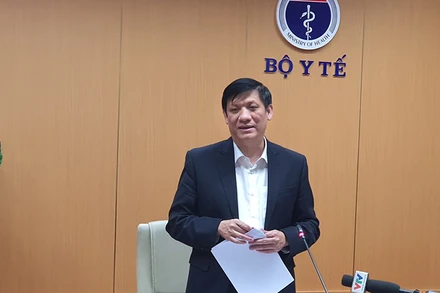 Bộ trưởng Y tế Nguyễn Thanh Long họp trực tuyến chiều muộn 28-1.