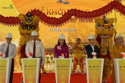 Chính thức khởi công xây dựng dự án Khu phức hợp nhà ở kết hợp thương mại dịch vụ tọa lạc tại phường Mỹ Bình, TP Long Xuyên. 