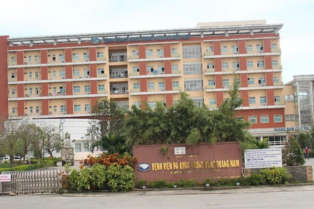Bắt trưởng khoa và hai điều dưỡng Bệnh viện đa khoa T.Ư Quảng Nam