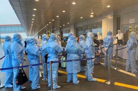 Sân bay Vân Đồn khoanh vùng, ngừa dịch Covid-19.