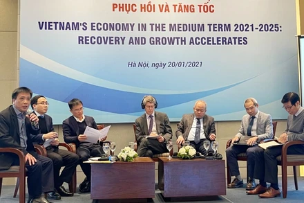 Các đại biểu tham dự Hội thảo.