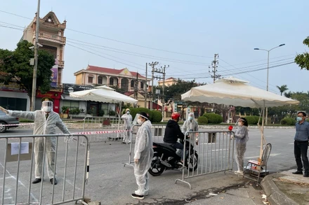 Chốt kiểm soát dịch bệnh ở cửa ngõ phía tây TP Hải Dương được dỡ bỏ vào 0 giờ ngày 3-3.