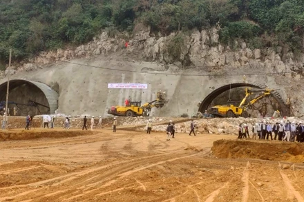 Dự án hầm đường bộ Tam Điệp.