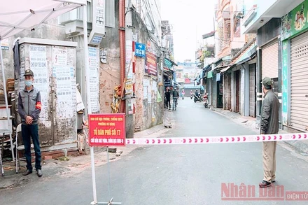 Giãn cách xã hội tại phường Dư Hàng (quận Lê Chân) sẽ được dỡ bỏ từ 24 giờ đêm 8-3.