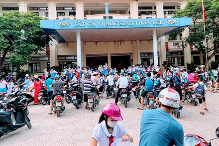 Học sinh Hải Phòng lại được đến trường học tập từ ngày 8-3.