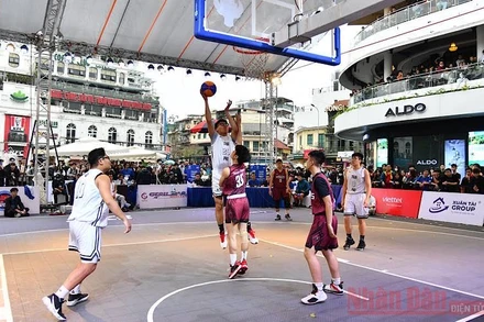 Các trận đấu tại BFH 3x3 diễn ra sôi nổi với nhiều tình huống bóng đẹp mắt của các vận động viên.