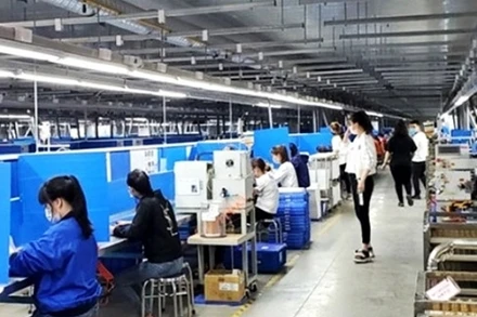 Công nhân Công ty điện tử POYUN Việt Nam (thuộc KCN Cộng Hòa, TP Chí Linh) đã làm việc trở lại từ ngày 18-3.