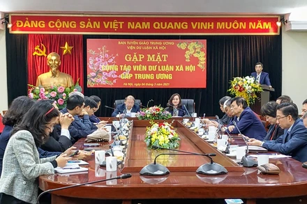 Coi trọng nắm bắt và thông tin định hướng dư luận xã hội