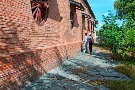 Một công trình xây dựng trái phép của vợ chồng bà Trần Thị Ngọc Nữ tại khu phố Long Sơn, phường Mũi Né trên thửa đất nhà nước bị lấn chiếm. (Ảnh: CTV)