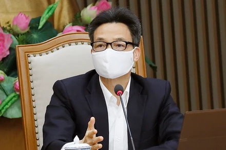 Phó Thủ tướng Vũ Đức Đam chủ trì cuộc họp. (Ảnh: VGP)