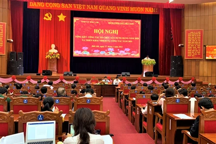 Toàn cảnh hội nghị.