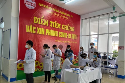 Bộ Y tế hướng dẫn tạm thời khám sàng lọc trước tiêm chủng vaccine phòng Covid-19