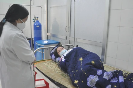 Một trong hai bệnh nhân bị ngộ độc nặng được xuất viện vào ngày 3-3. 