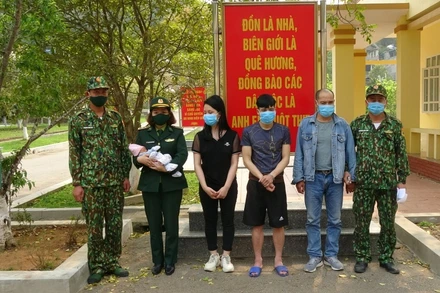 Bắt giữ ba đối tượng có hành vi mua bán người dưới 16 tuổi.