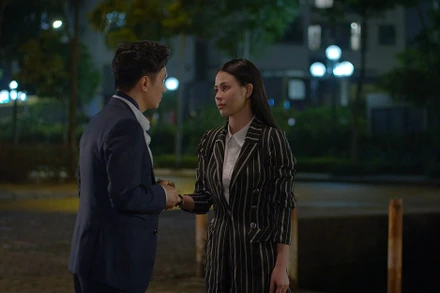 Các diễn viên Việt Anh và Thu Trang trong phim.