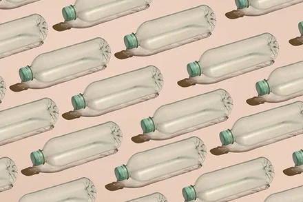 Tái sử dụng chai nhựa đựng nước vẫn có sự an toàn nhất định. Ảnh: Getty Images.