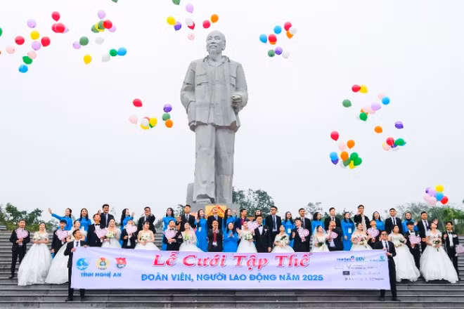 Lần đầu tiên Liên đoàn Lao động tỉnh Nghệ An tổ chức lễ cưới tập thể cho công nhân, lao động có hoàn cảnh khó khăn.