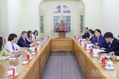 Toàn cảnh buổi tiếp Đoàn đại biểu đối ngoại Khu tự trị dân tộc Choang Quảng Tây, Trung Quốc. (Ảnh: KHÁNH LAN) 