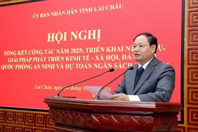 Bí thư Tỉnh ủy Lai Châu Lê Minh Ngân phát biểu tại hội nghị triển khai công tác năm 2026. (Ảnh: TTXVN phát)