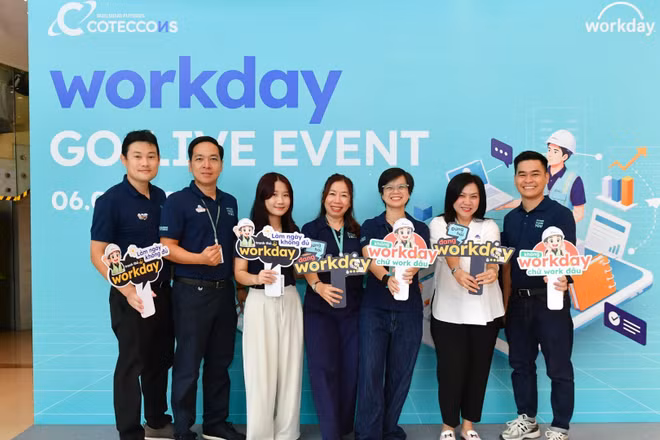 Nhân viên Coteccons tham gia tập huấn với nền tảng quản trị Workday. (Ảnh: Coteccons)
